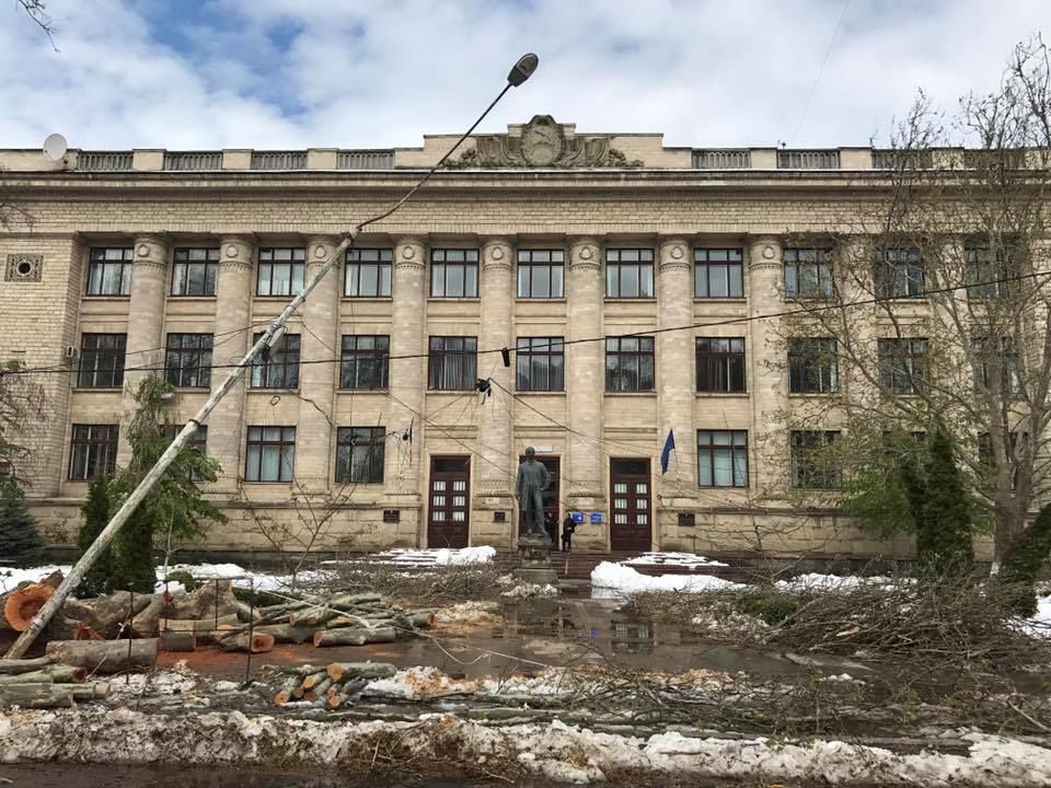Последствия разгула стихии в столице: в соцсетях публикуют снимки