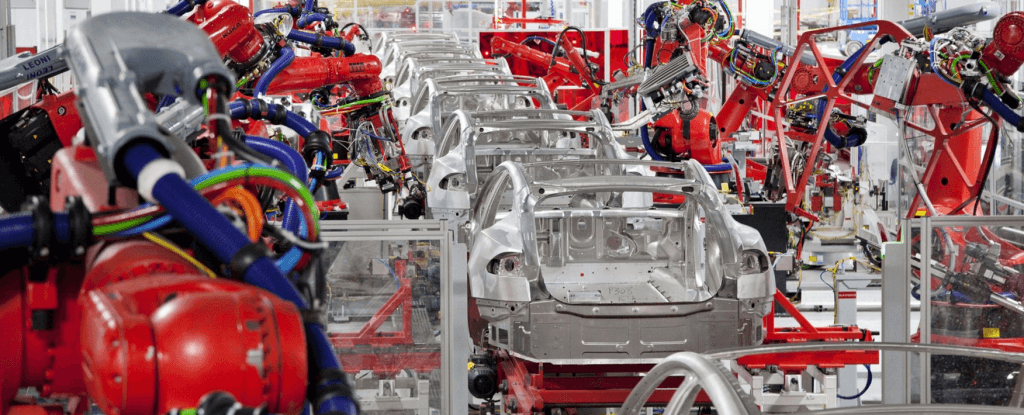 Сотрудники Tesla требуют справедливых условий труда