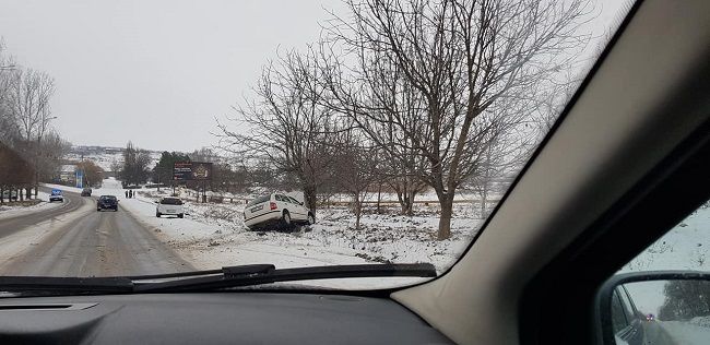 ДТП в Единцах: на дороге столкнулись два автомобиля