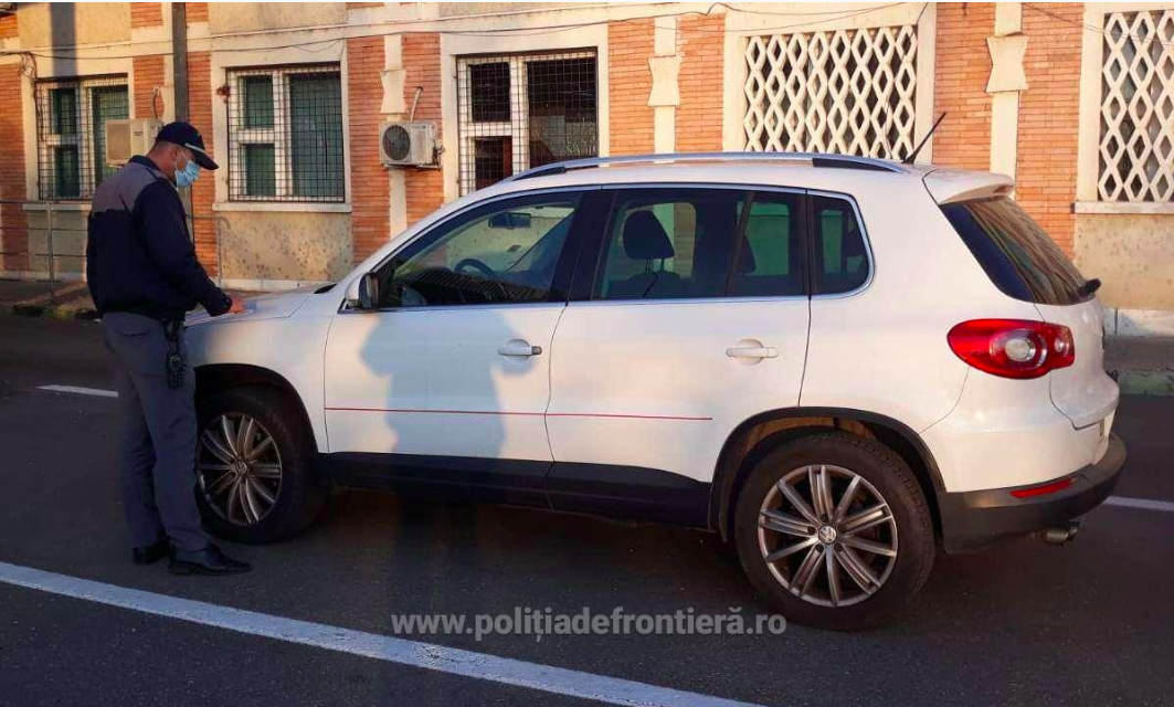 У молдаванина на границе Румынии изъяли Volkswagen, угнанный во Франции