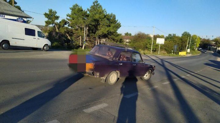 В Яловенах автомобиль наехал на 10-летнюю девочку на переходе