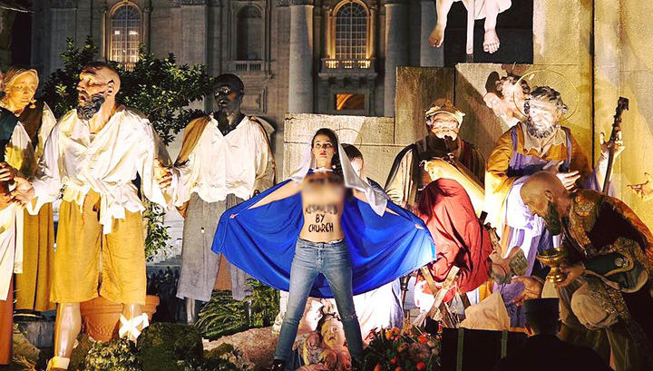 Движение Femen провело акцию в Ватикане