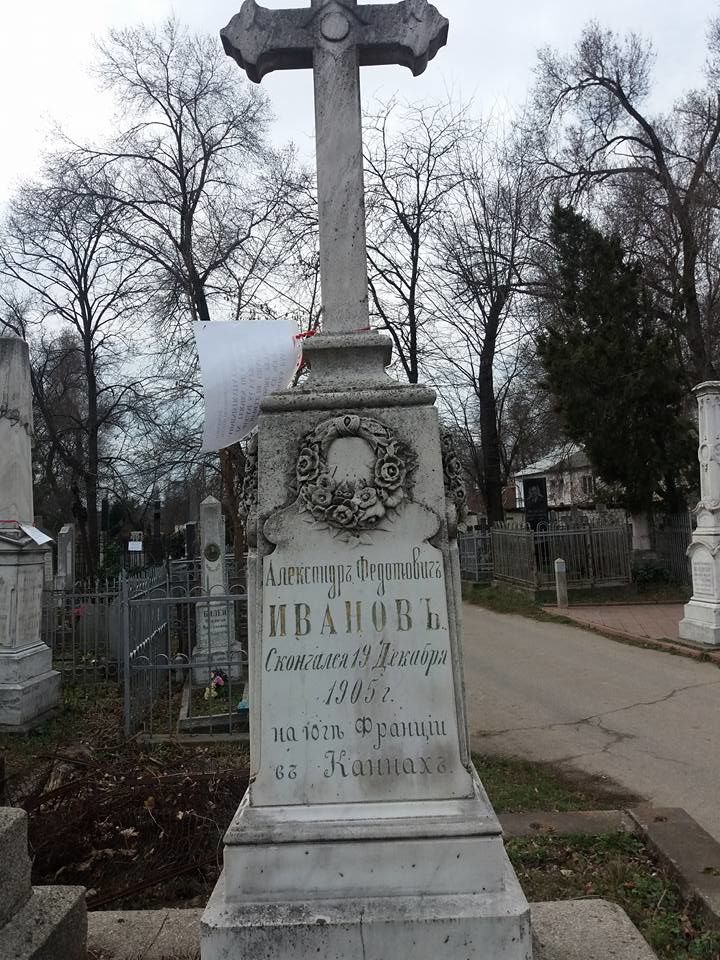 Pe mormintele vechi din cimitirile din Chișinău au fost plasate plăcuțe de avertizare