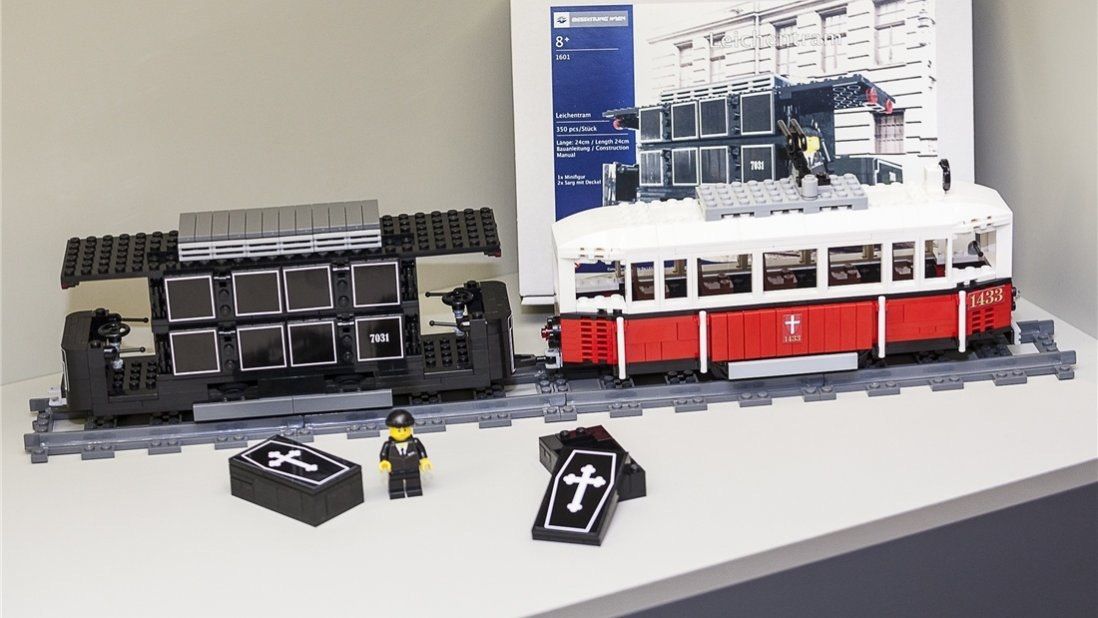 Музей в Вене начал продажу LEGO для детей на тему смерти