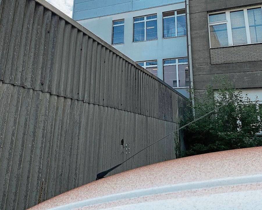 Город в Швейцарии засыпало шоколадным "снегом"