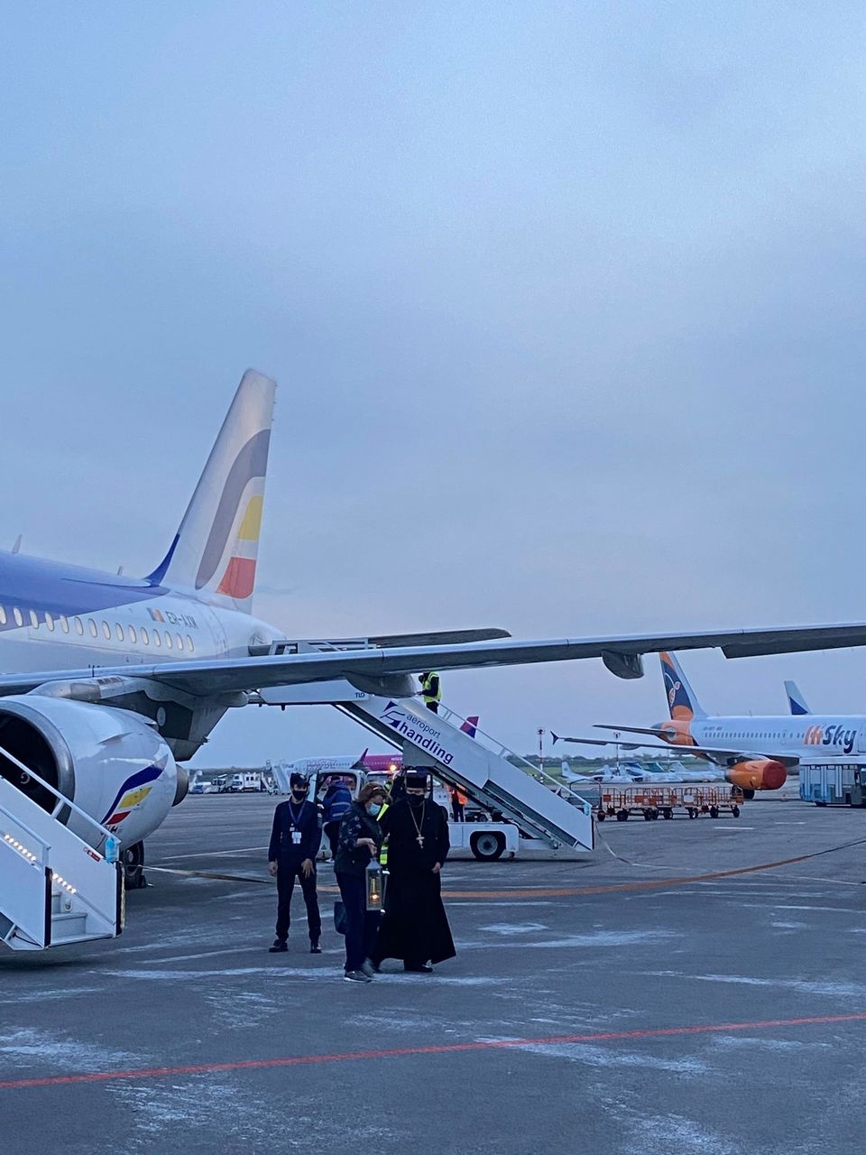 Благодатный огонь доставлен в Молдову