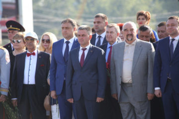 Regiunea transnistreană sărbătorește „ziua republicii” cu o paradă militară