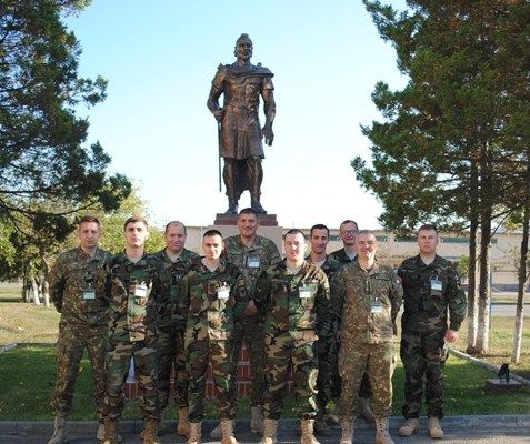 Молдавские военные связисты отрабатывают навыки на учениях в Румынии