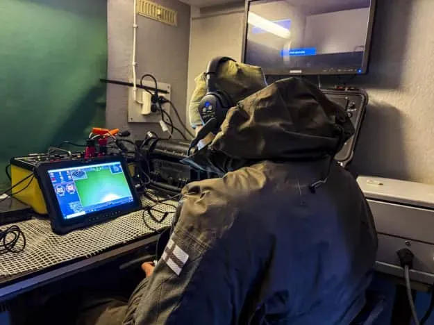 Super Nava suedeză HMS Belos a sosit într-o misiune în Golful Finlandei