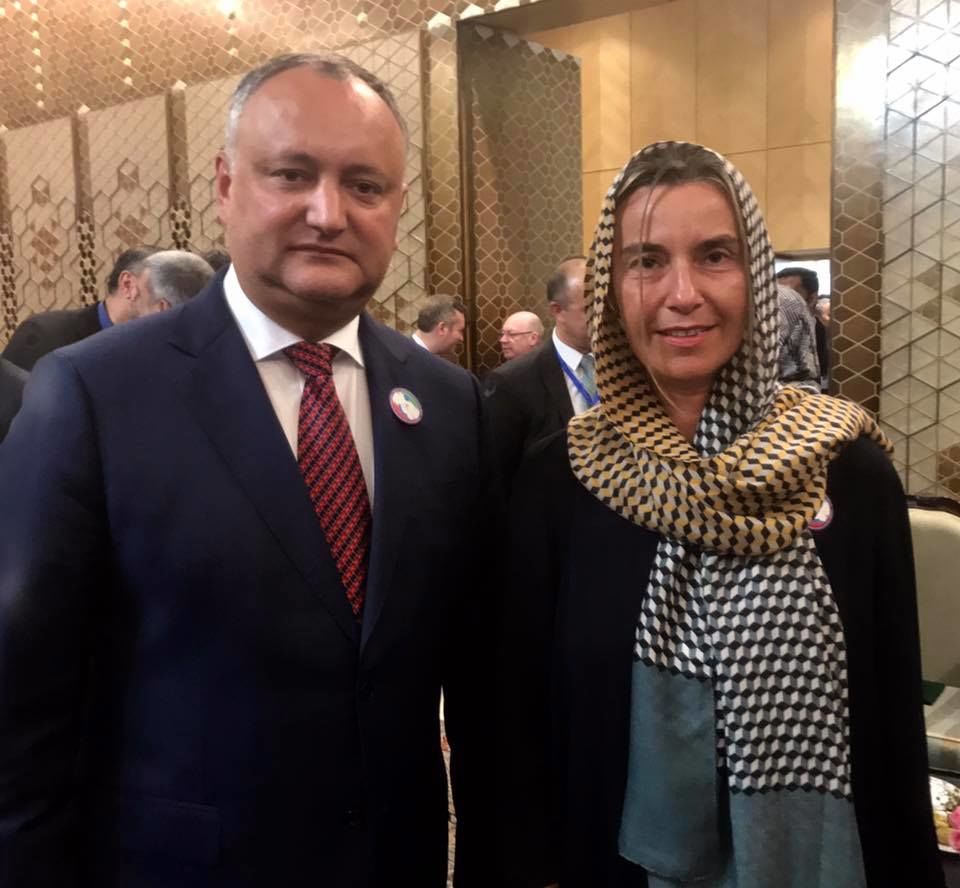 Președintele, în discuții la Teheran cu mai mulți oficiali
