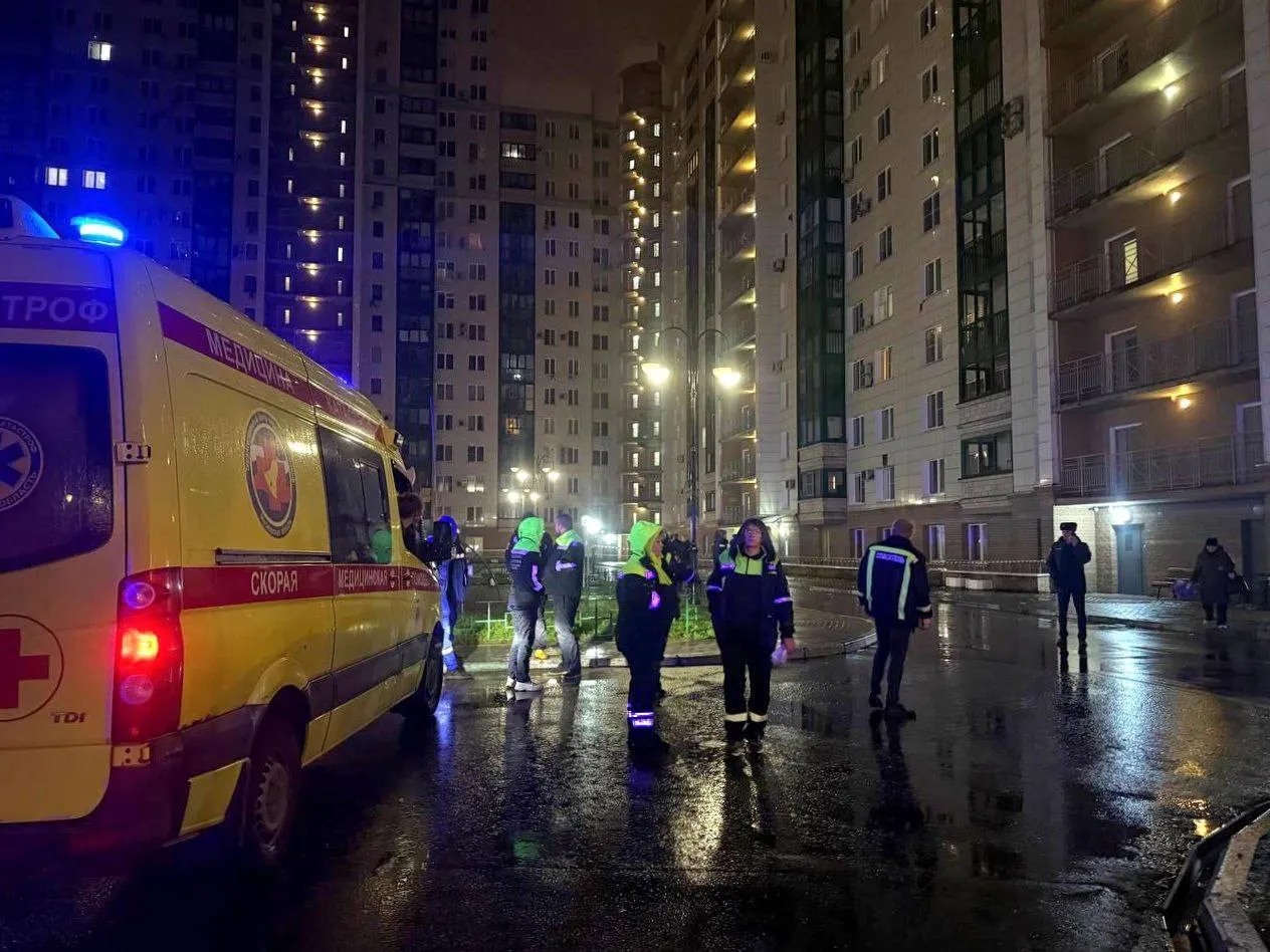 O dronă a lovit un bloc de locuințe din Krasnogorsk