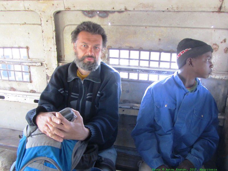 Dezastru! Cum arată microbuzele de linie într-o ţară din Africa
