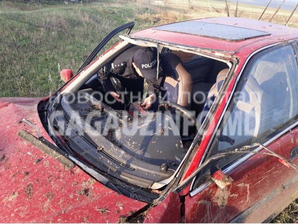 В Гагаузии две девушки поймали "попутку" и попали в ДТП