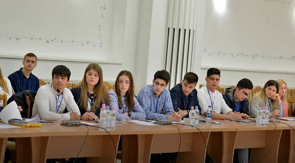 В Кишиневе у Муниципального совета появилась молодежная версия