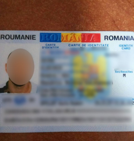 За 48 часов пограничники КПП в Леушенах выявили 4 фальшивых документа и краденое авто