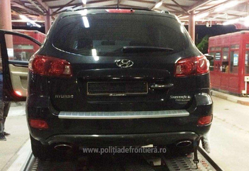 На КПП "Скулень" обнаружен Hyundai Santa Fe, украденный неделю назад во Франции