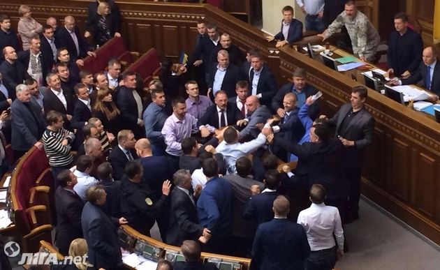 Рада одобрила законопроект президента по Донбассу