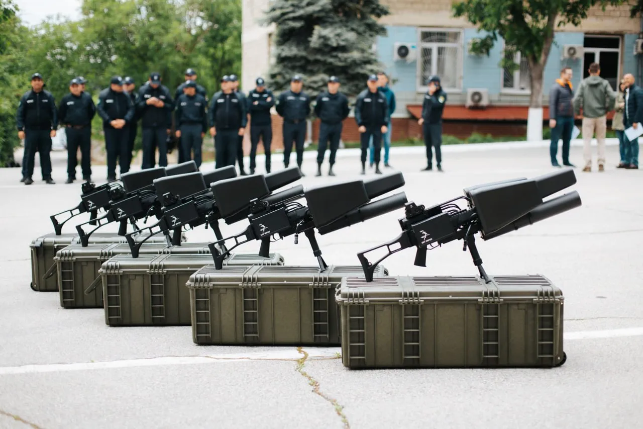 Пограничная полиция получила устройства для борьбы с дронами