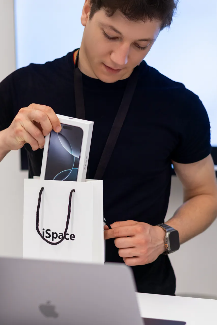 Apple authorized reseller: Официальный iPhone -  доступно, надёжно, безопасно