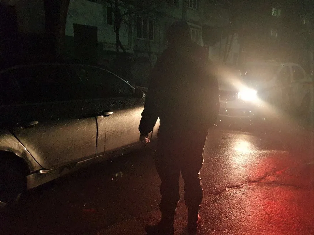 Проехал на красный: карабинеры остановили пьяного лихача в Бельцах