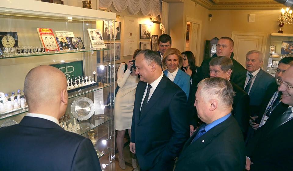 По приглашению Игоря Додона Молдову посетит Президент Международной шахматной федерации