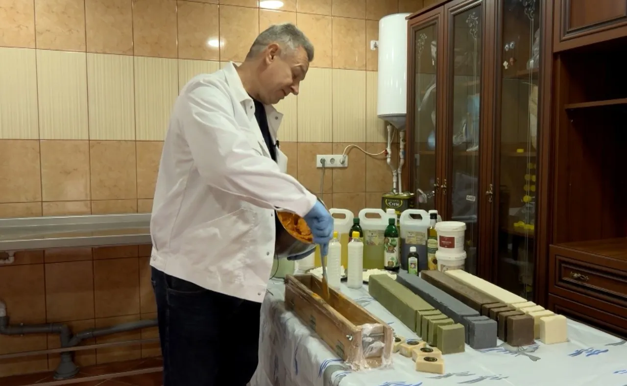 Фермер из Оргеевского района разводит ослиц: литр молока стоит 300 леев