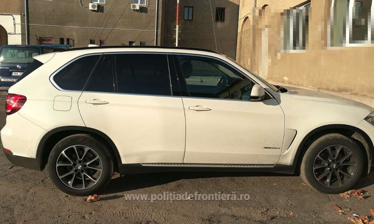 У молдаванина на КПП в Румынии изъяли BMW за €34000, разыскиваемый властями Италии