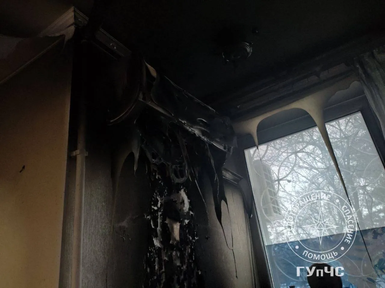 Свеча стала причиной возгорания: пожар в Бендерах