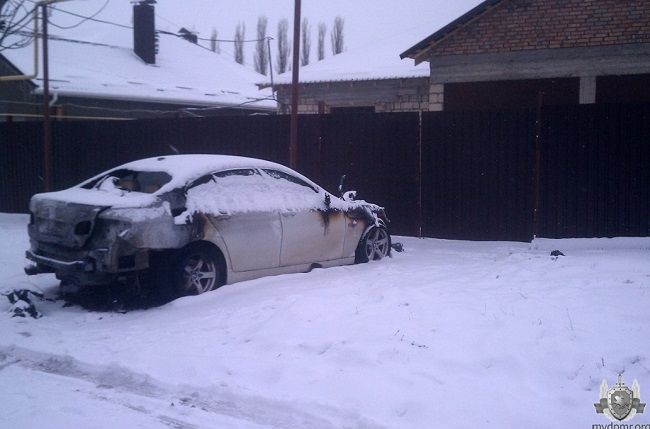 В Бендерах сгорел BMW: улики указывают на поджог