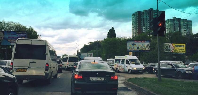 Предпасхальная суета парализовала движение в Кишиневе