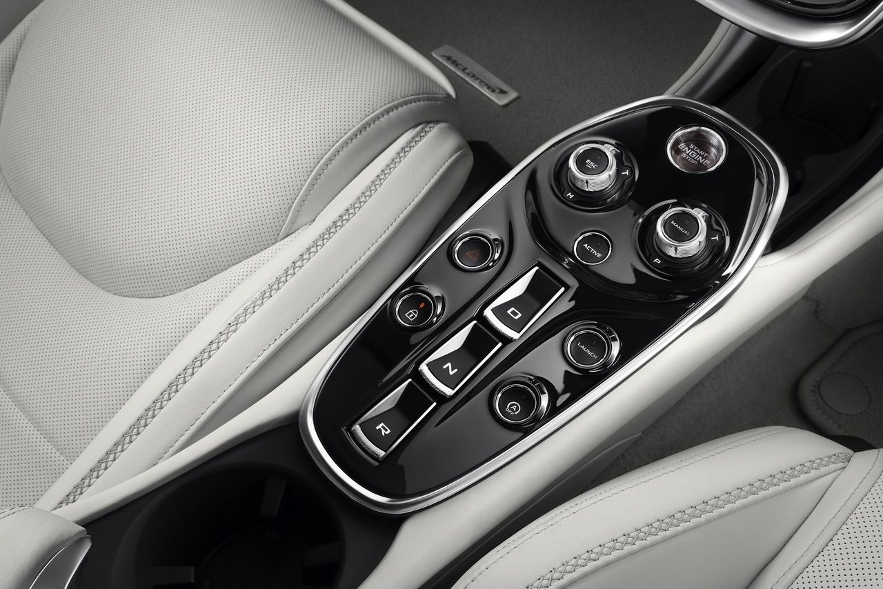 McLaren создал комфортный суперкар для дальних путешествий