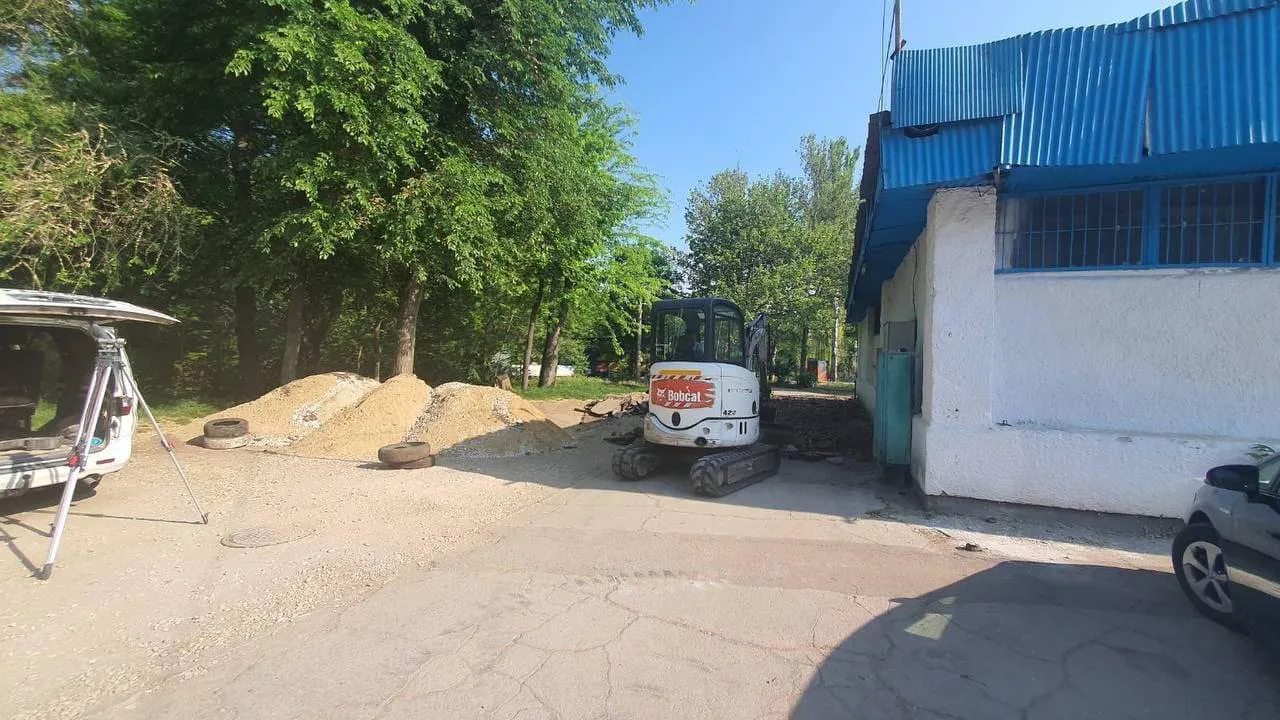 На улице Валя Трандафирилор будет обустроена парковка