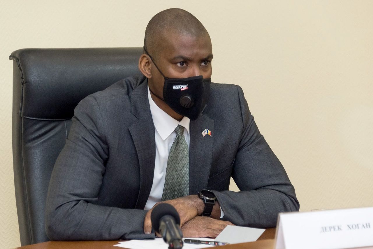 Вадим Красносельский принял американского посла Дерека Хогана
