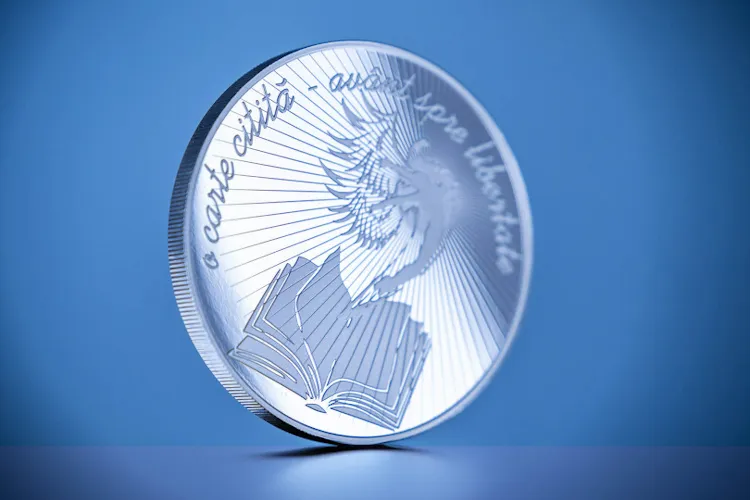 BNM pune în circulație o monedă jubiliară dedicată cărții