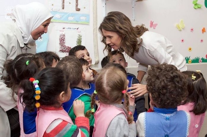 Soţia lui Assad vrea să mintă întreaga lume că viaţa e perfectă în Siria