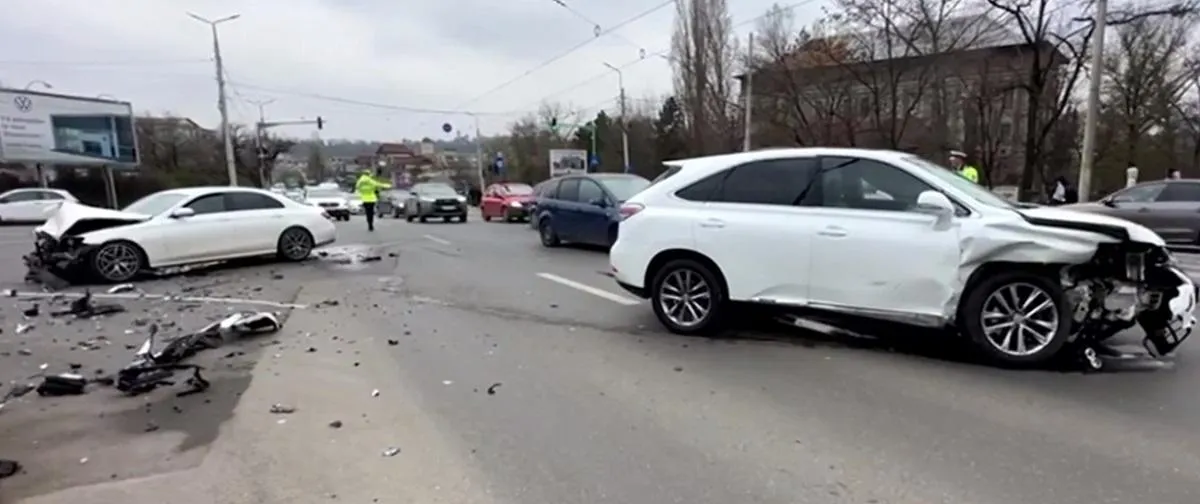 ДТП в Яссах: столкнулись два автомобиля из Молдовы