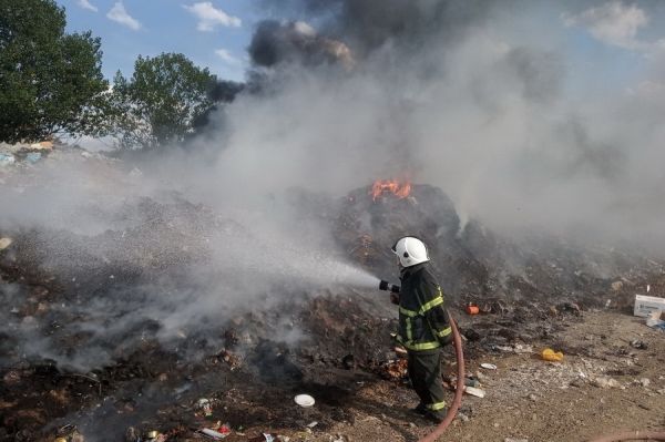 За неделю пожарные из Гагаузии потушили огонь на 44 гектарах горящего мусора и сухой травы