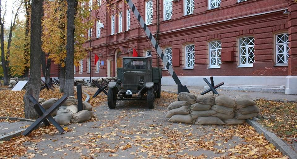 В Харькове националисты повредили декорации к военному сериалу про СССР
