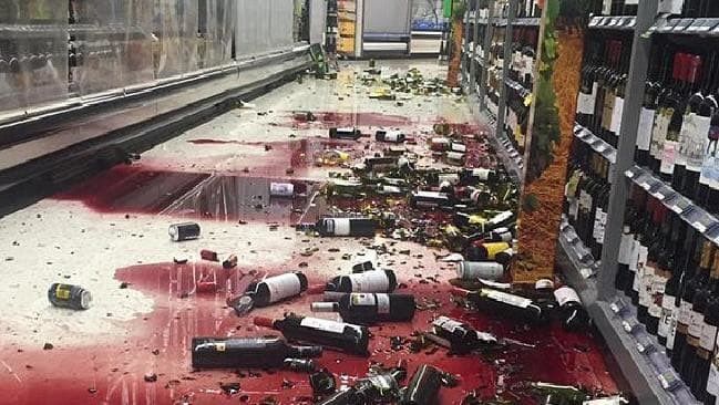В Сети показали момент сильного землетрясения в Калифорнии