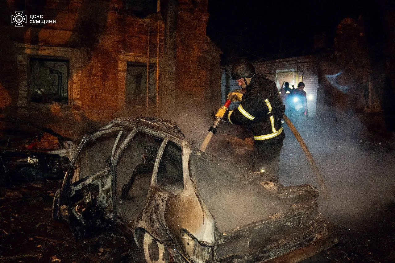 В результате удара по Сумам погибли 2 человека, 12 - ранены