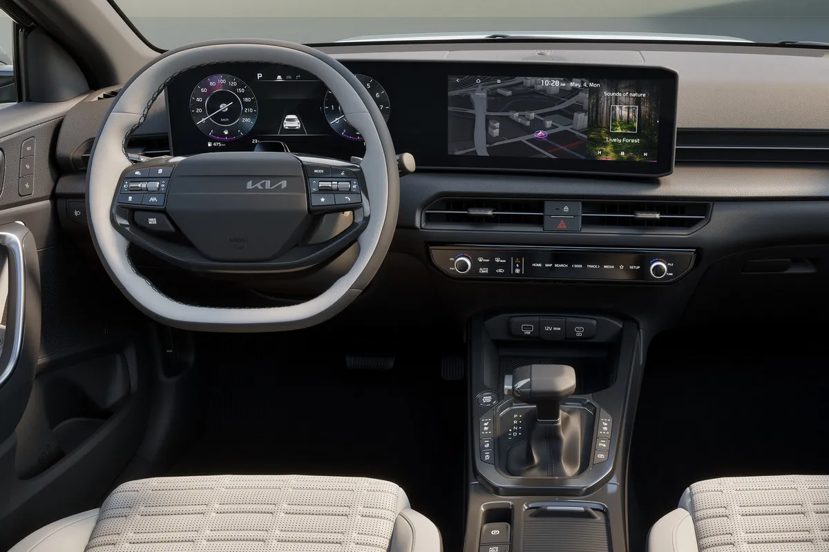 Паркетник Kia XCeed продолжит карьеру с новым стилем