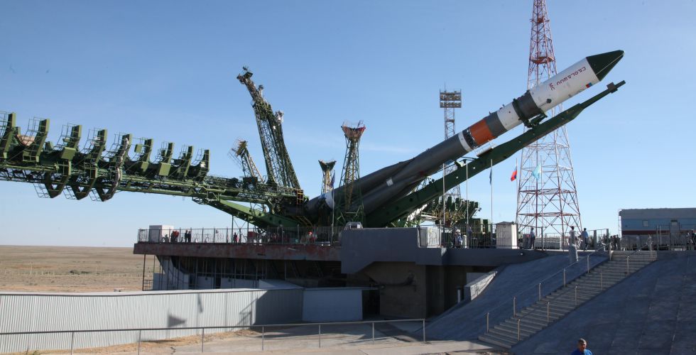 К МКС запустили космический грузовик "Прогресс МС-06"
