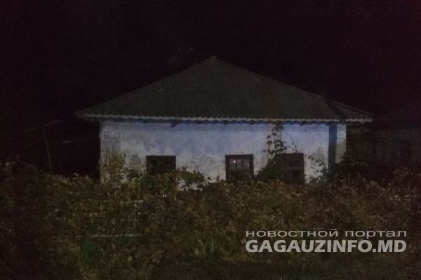 В Чадыр-Лунге решивший согреться мужчина сжег частный дом