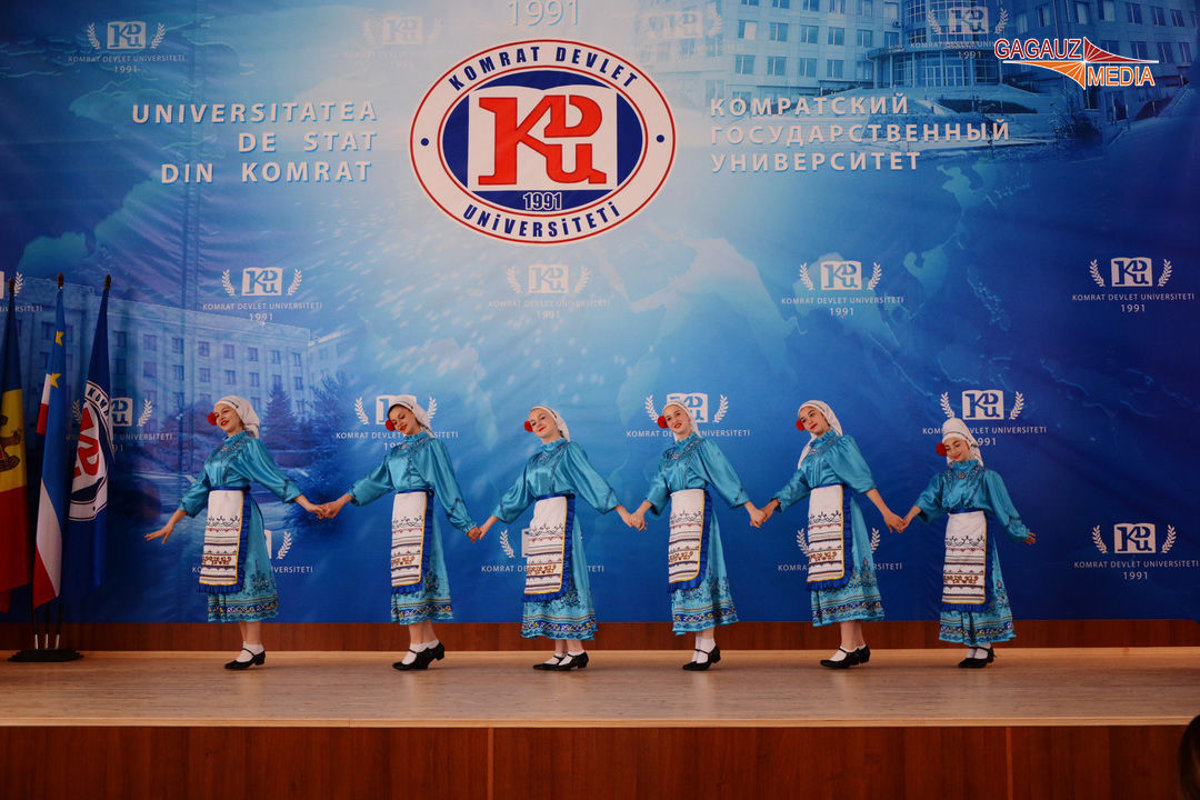 Иностранные студенты устроили в КГУ праздник под названием «Перекресток наций»