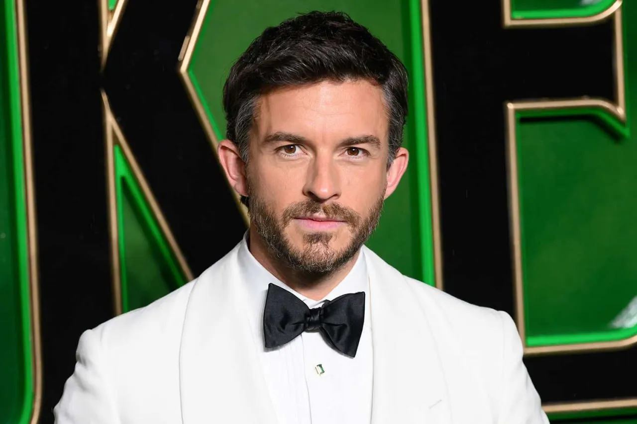 Actorul Jonathan Bailey, desemnat cel mai sexy bărbat din lume în 2025