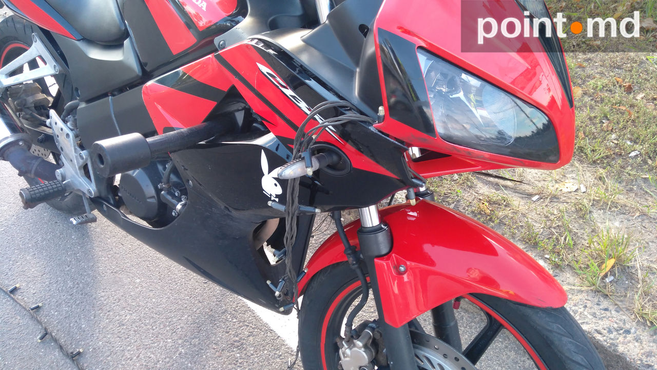 Scene de groază: Incredibil ce a păţit un motociclist din Capitală pe viaduct