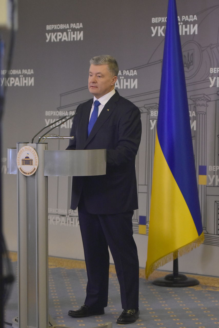 Порошенко заподозрили в сделанной пластической операции