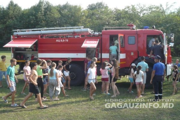 Инструктивные занятия в последней смене лагеря «Олимпиец» провели спасатели
