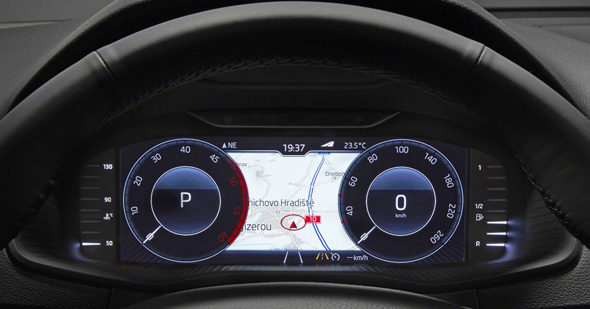 Skoda представила новый компактный кроссовер Karoq
