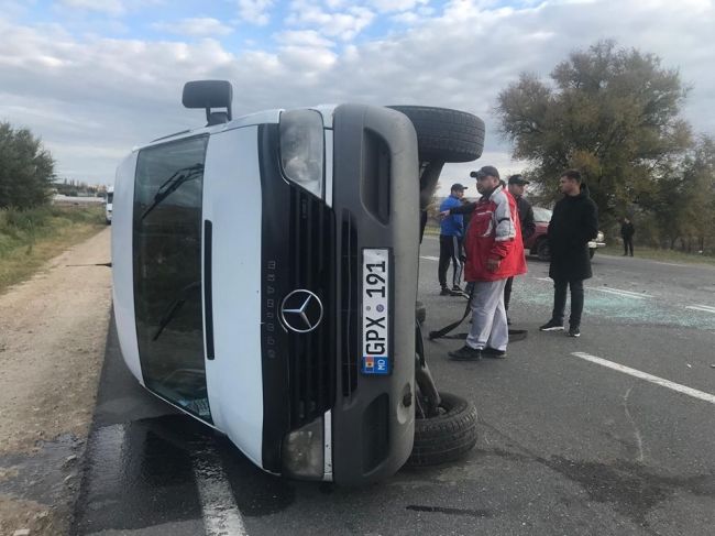 В Оргеевском районе произошло ДТП с участием двух микроавтобусов